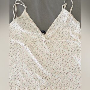 BRANDY MELVILLE CREAM Ditsy Floral Tank - Size Small